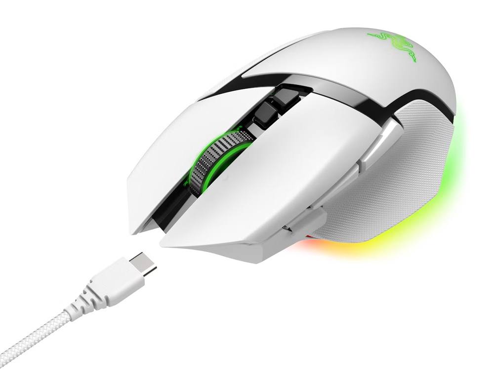 Razer Basilisk V3 Pro White Wireless Gaming Mouse - RZ01-04620200